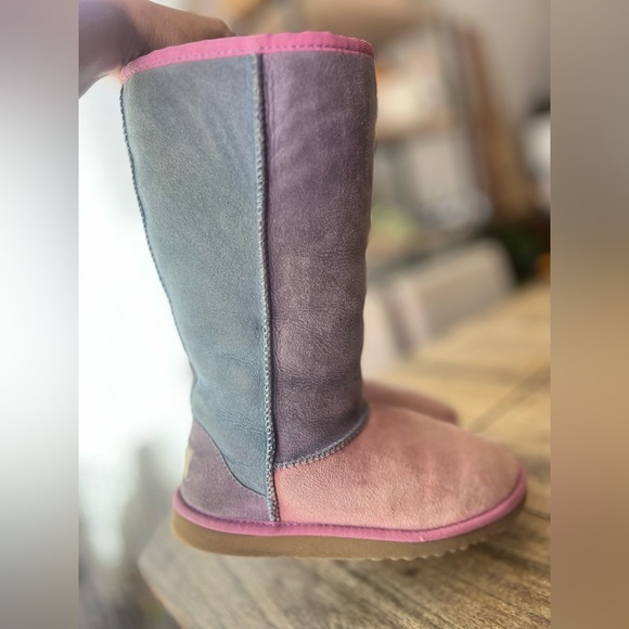 UGG AUSTRALIA WINTER SUEDE LIGHT PINK BOOTS SIZE 4 - Picture 1 of 15